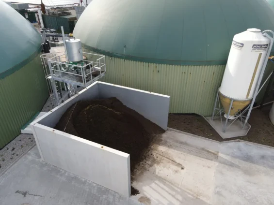Luftaufnahme einer Biogasanlage